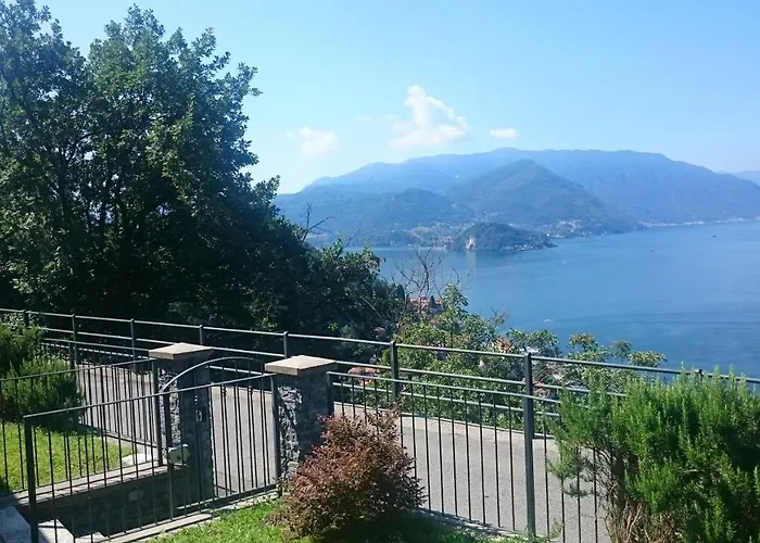 Lakecomoweb Perledo