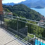 Lakecomoweb شقة *